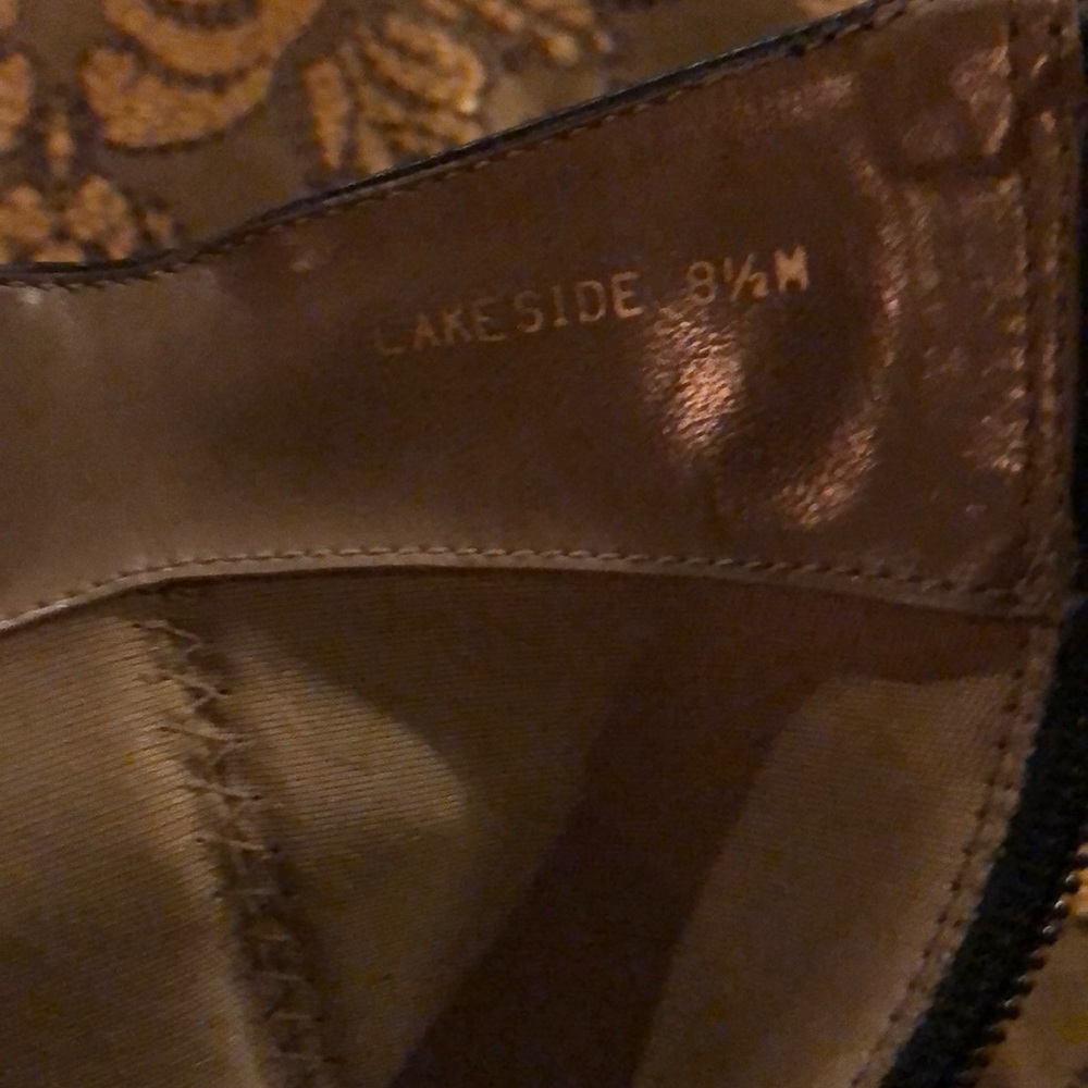 Boots - Picture 5 of 9